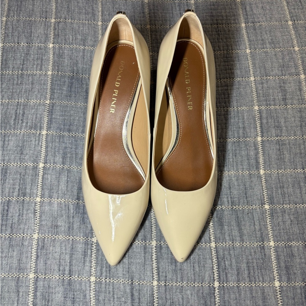 Donald J Pliner Nude Patent Leather Block Heel Pumps Size 10M Italy